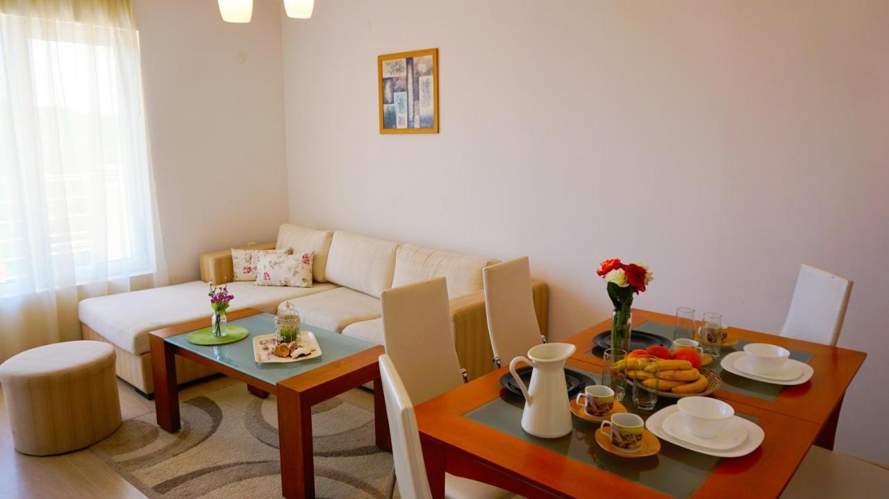 Apartment Marina Residence - Апартамент Марина Резидънс Kavarna Exterior foto