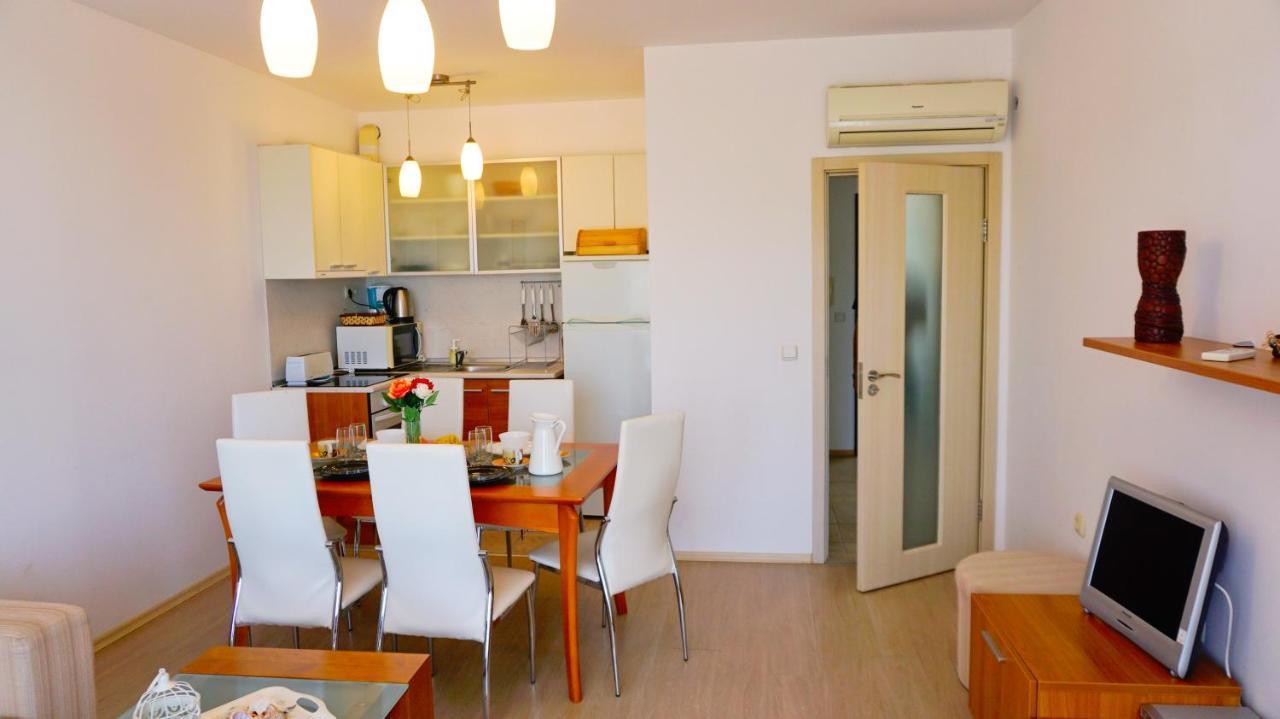 Apartment Marina Residence - Апартамент Марина Резидънс Kavarna Exterior foto